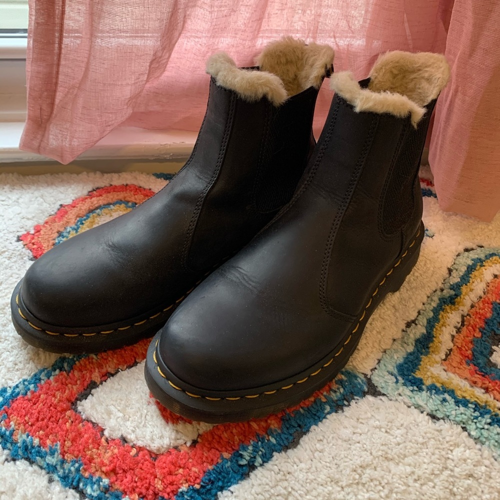 Dr. Martens Leonore Burnished Wyoming Leather boot